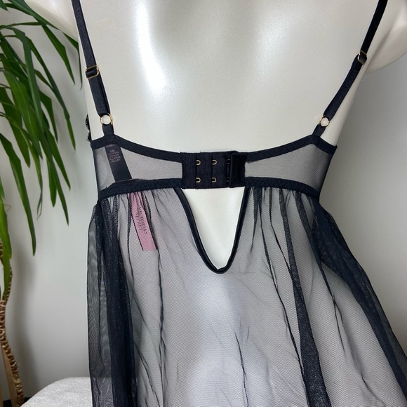 ❤️ VS All Black Sheer Lingerie - Picture 5 of 6
